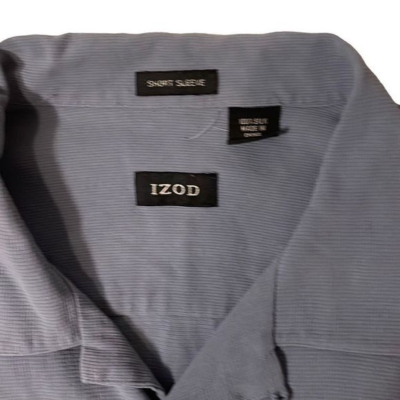 Izod Men's Gray Button Up Short Sleeve Shirt Size Extra Large - Picture 2 of 3